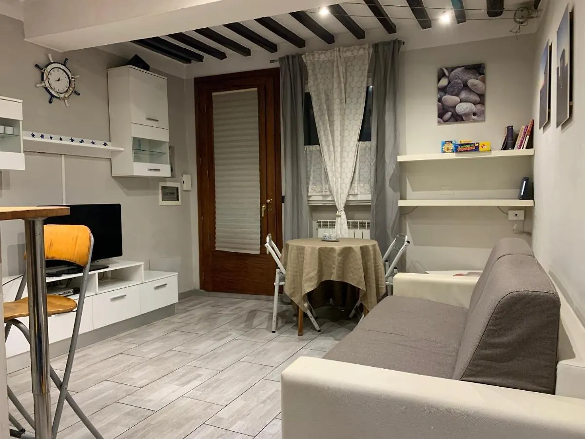 Apartment La Casetta Di Ash Livorno Italy